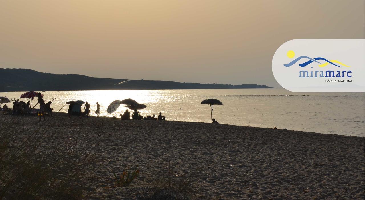 Miramare Struttura Sulla Spiaggia 플라타모나 외부 사진