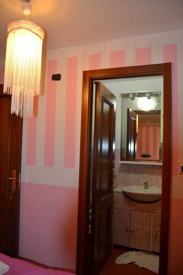 Miramare Struttura Sulla Spiaggia 플라타모나 외부 사진