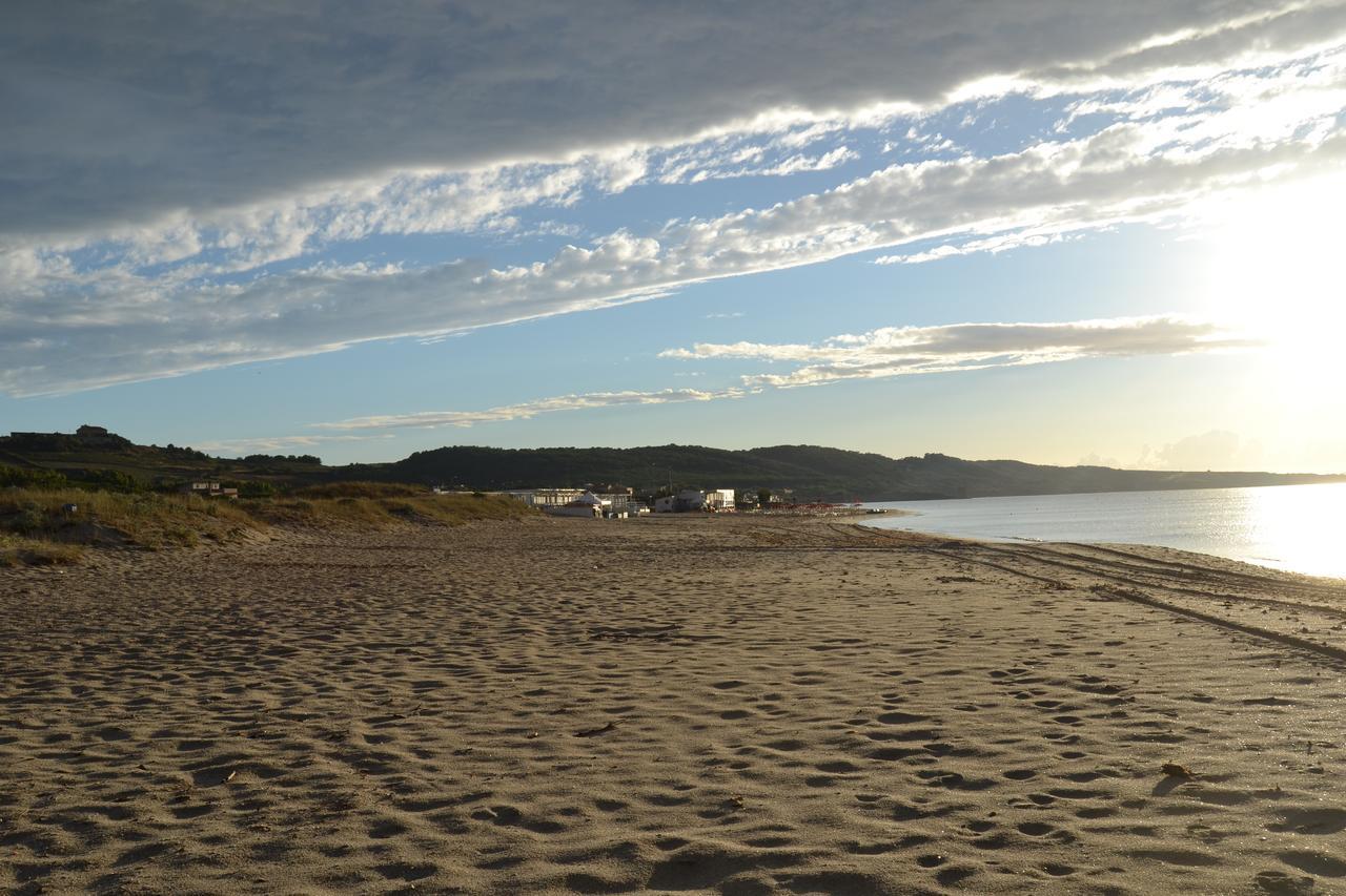 Miramare Struttura Sulla Spiaggia 플라타모나 외부 사진