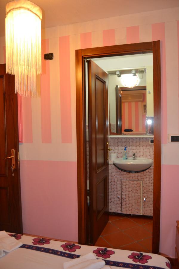 Miramare Struttura Sulla Spiaggia 플라타모나 외부 사진